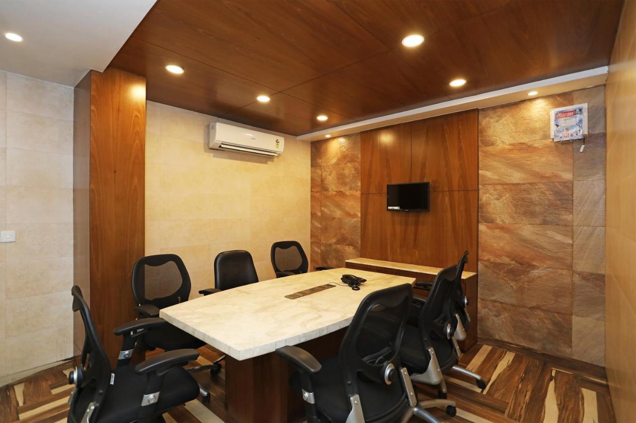 Capital O 8318 Beeu Guest House Liluāh المظهر الخارجي الصورة