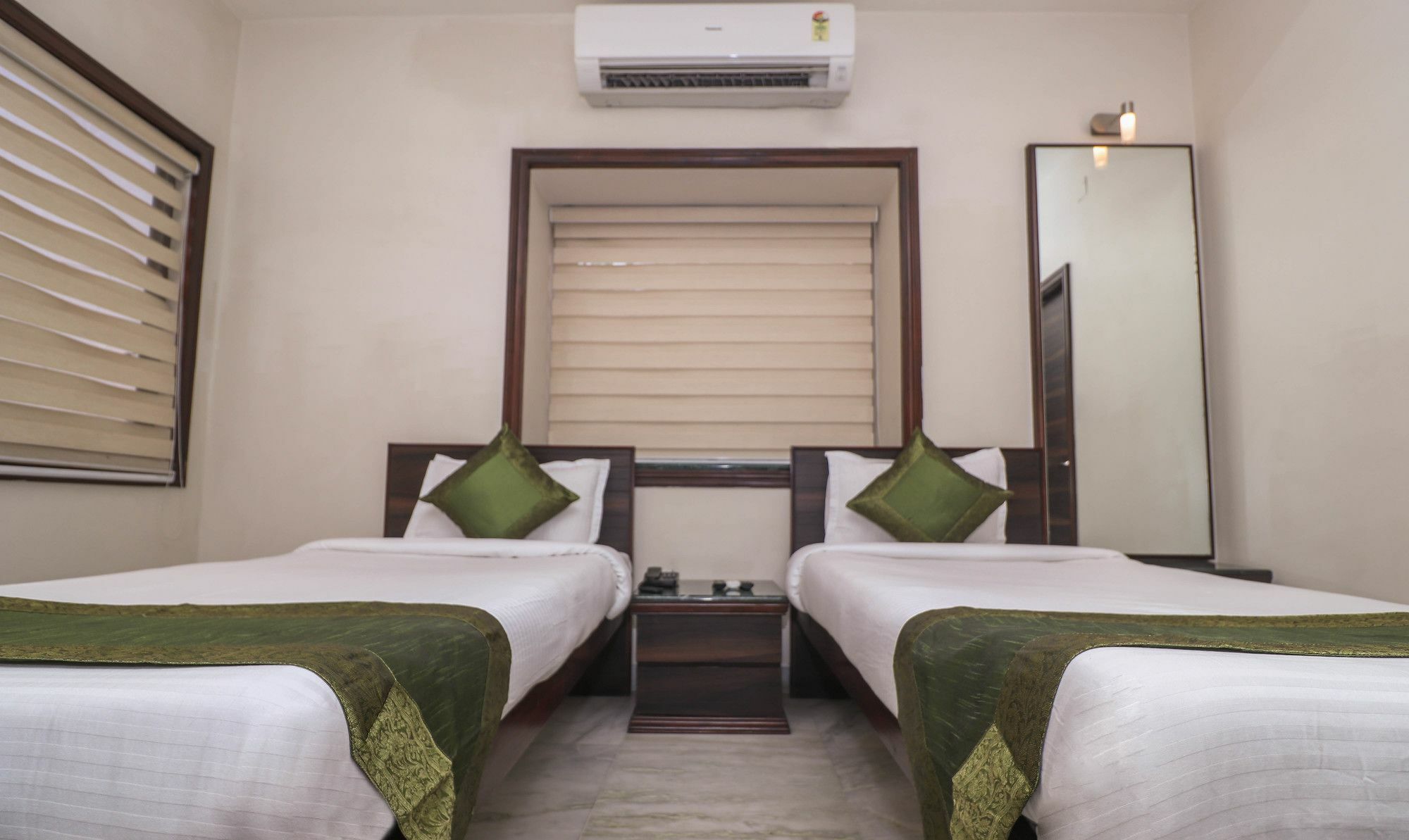 Capital O 8318 Beeu Guest House Liluāh المظهر الخارجي الصورة